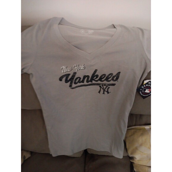 MLB New York Yankees Ladies T-Shirt - XS - Picture 3 of 6